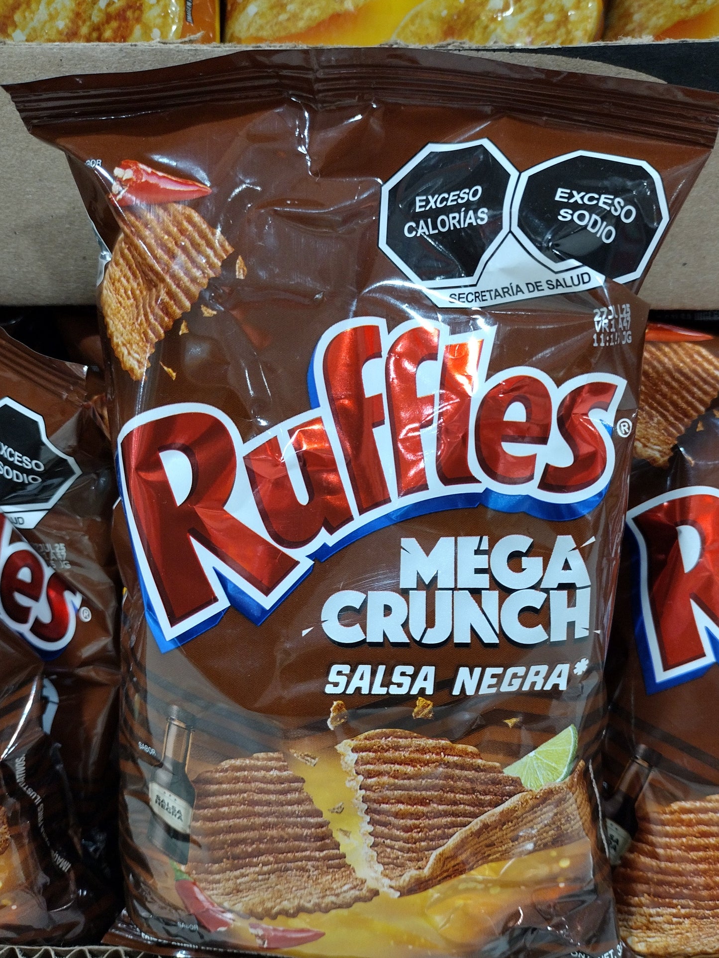 10X SABRITAS RUFFLES SALSA NEGRA MEGA CRUNCH MEXICAN CHIPS - 10 BAGS OF 38g EACH - FREE SHIPPING