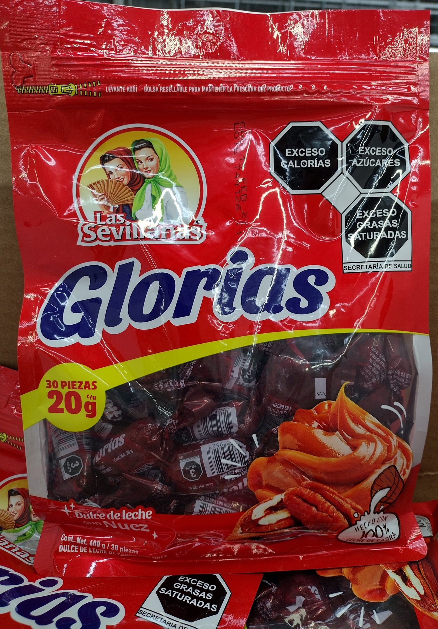LAS SEVILLANAS GLORIAS DULCE DE LECHE DE CABRA  Y NUEZ ( GOAT MILK AND PECAN CANDY ) - BOLSA GRANDE DE 600g CON 30 PIEZAS GRANDES POR BOLSA ( BIG 600g BAG WITH 30 BIG PIECES PER BAG ) - ENVIO GRATIS ( FREE SHIPPING )